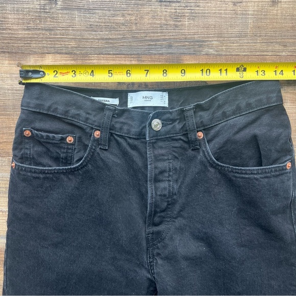 MNG Havana Women’s Black High Rise Straight Leg Button Fly Jeans Frayed Hem Sz 4 - Picture 3 of 10